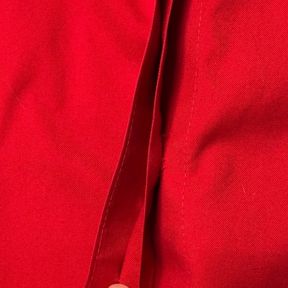 Chicos Red Button Down Long Sleeve No Iron Blouse Size 1 Medium - Picture 5 of 7